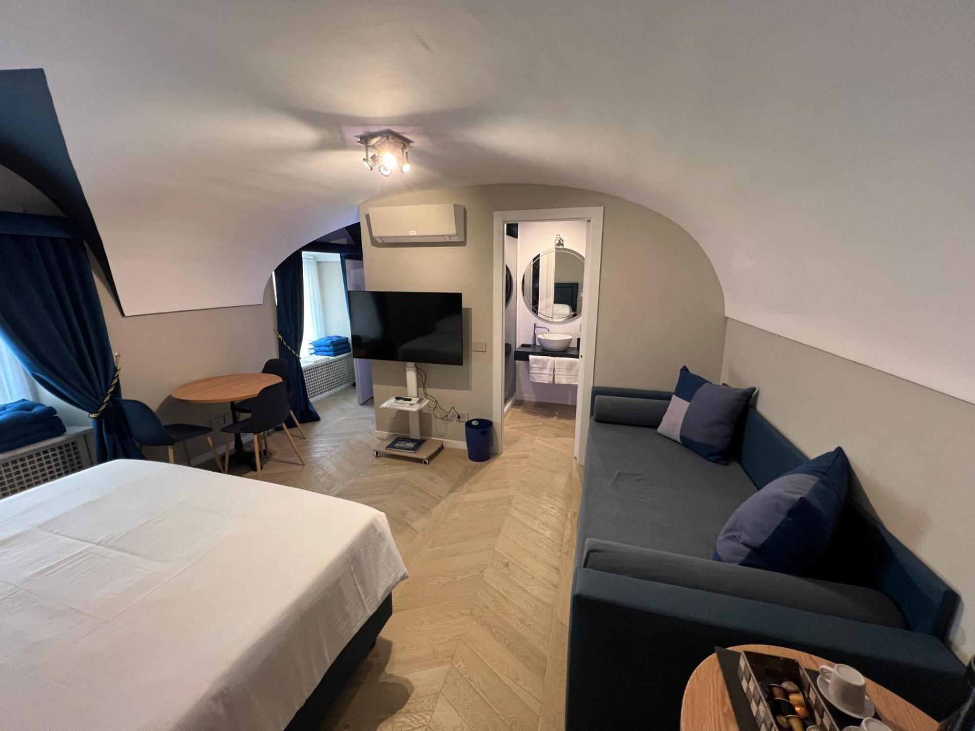 Rome Luxury Blue Suites- Love מראה חיצוני תמונה