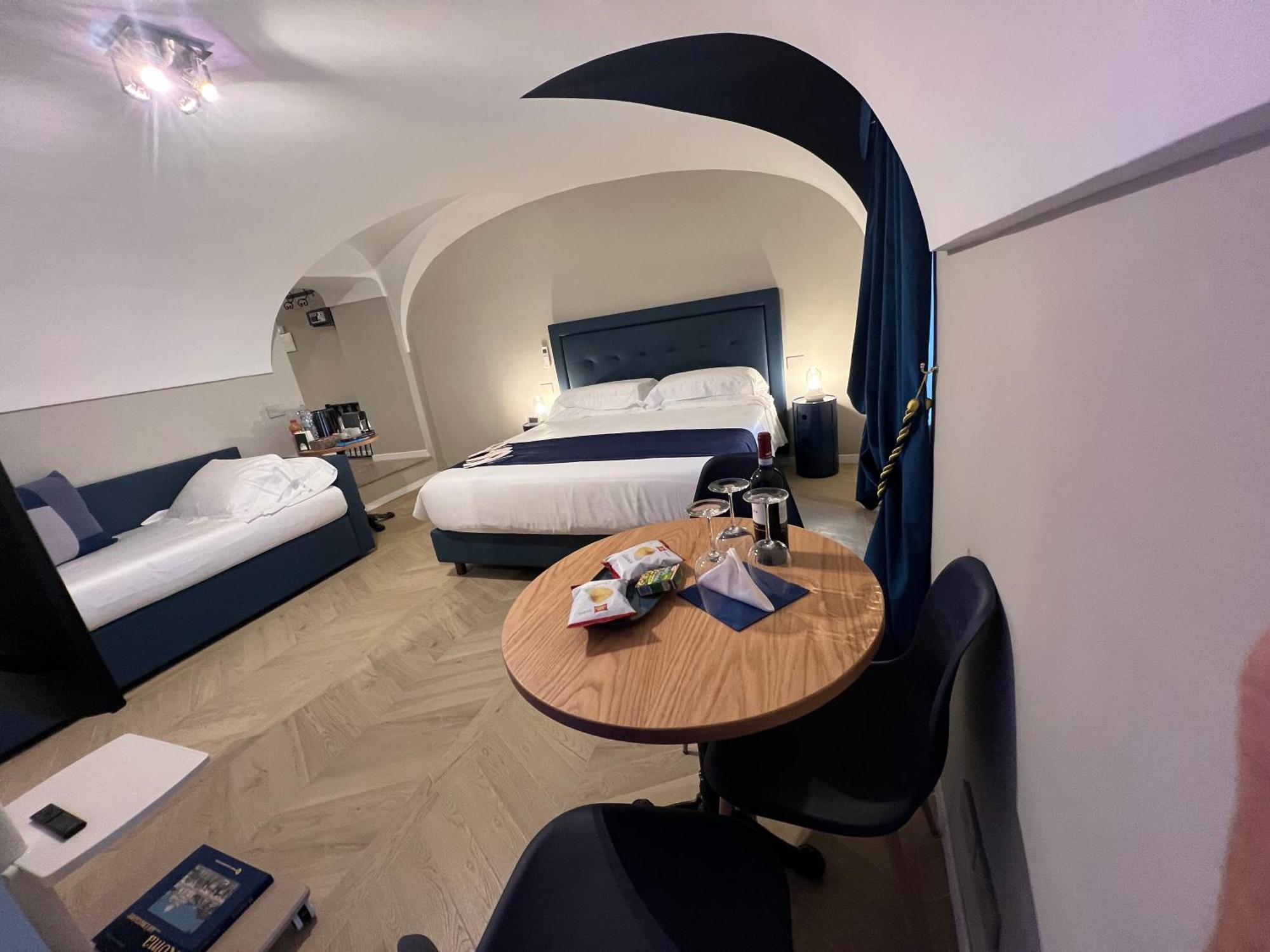 Rome Luxury Blue Suites- Love מראה חיצוני תמונה