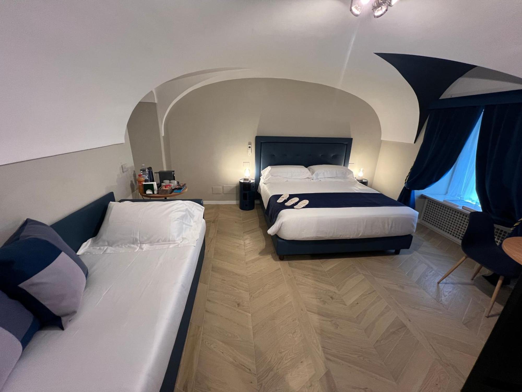 Rome Luxury Blue Suites- Love מראה חיצוני תמונה
